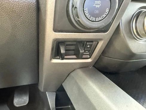 Used 2018 Ford F150 Raptor w/ Equipment Group 802A Luxury image 41