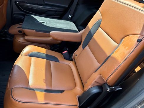 Used 2019 GMC Acadia SLT image 10