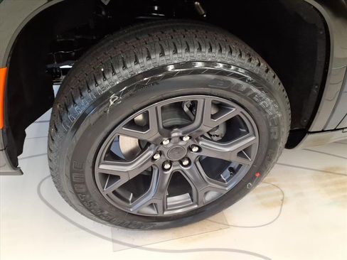 New 2026 Jeep Grand Wagoneer Limited image 5