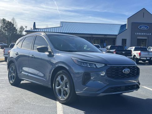 Certified 2023 Ford Escape ST-Line w/ Tech Pack #1 image 4