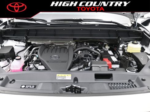 New 2026 Toyota Highlander Limited AWD/4WD image 24