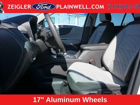 Used 2019 Chevrolet Equinox LS AWD/4WD image 17