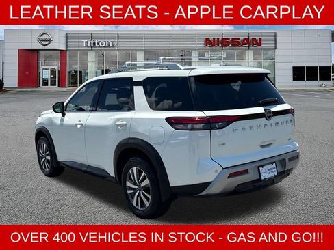 Used 2023 Nissan Pathfinder SL FWD image 5