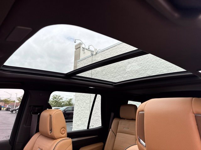 Used 2025 Cadillac Escalade Premium Luxury w/ Touring Package AWD/4WD image 16