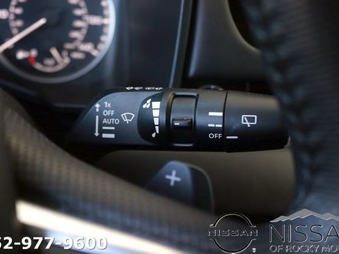 Used 2025 Mitsubishi Outlander SE AWD/4WD image 25