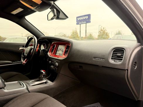 Used 2019 Dodge Charger GT RWD image 36