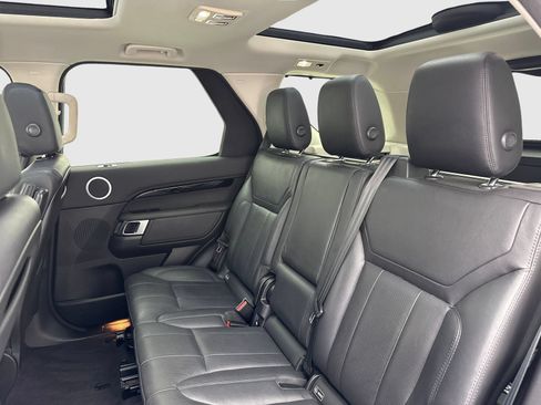 Used 2020 Land Rover Discovery SE AWD/4WD image 36