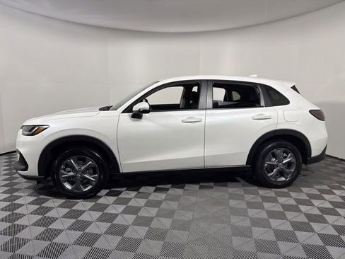 New 2026 Honda HR-V LX image 3