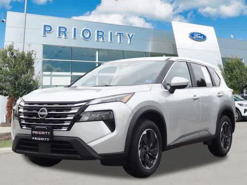 Used 2025 Nissan Rogue SV AWD/4WD image 1