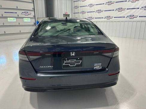 Used 2024 Honda Accord Touring image 5