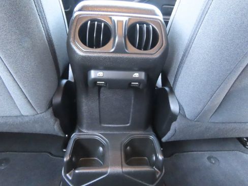 Used 2026 Jeep Wrangler Unlimited Sport AWD/4WD image 34