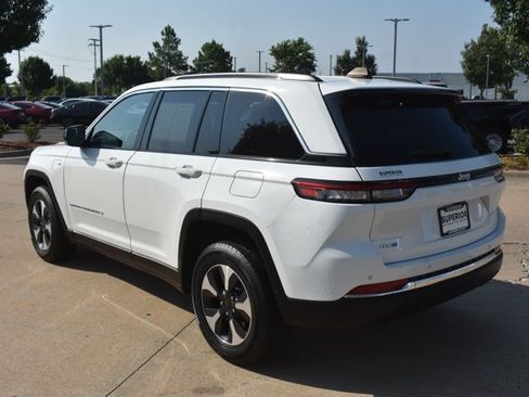 Used 2024 Jeep Grand Cherokee Limited 4xe AWD/4WD image 8