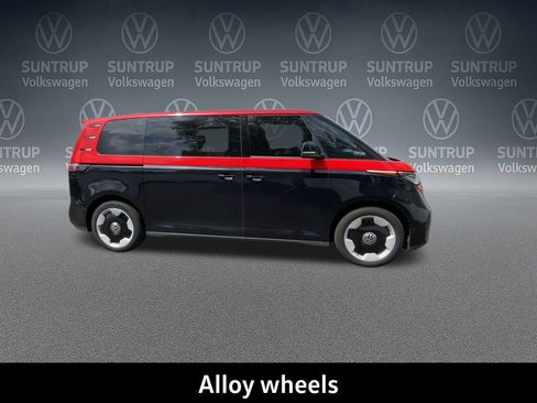 New 2025 Volkswagen ID. Buzz Pro S image 27