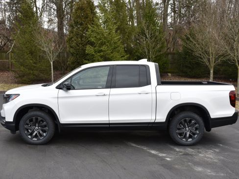 New 2026 Honda Ridgeline Sport image 4