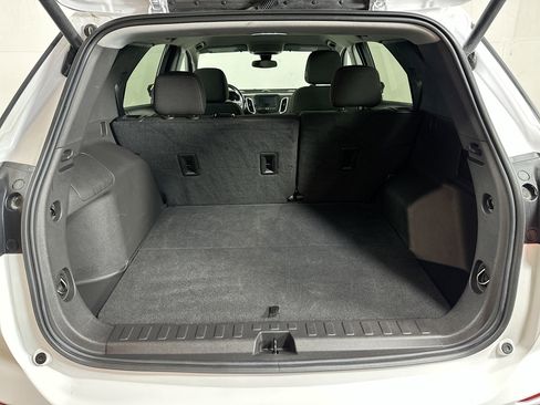 Used 2024 Chevrolet Equinox LT image 23