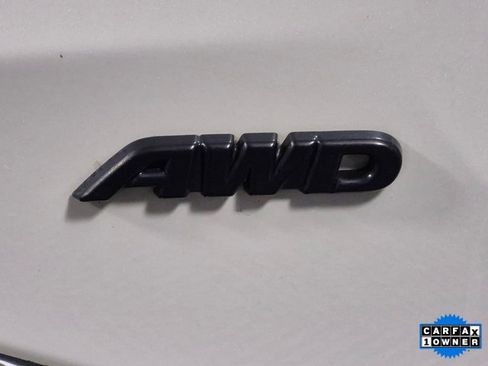 Used 2021 Toyota RAV4 XSE image 9