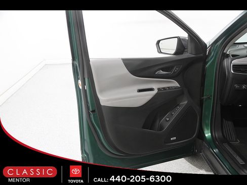 Used 2018 Chevrolet Equinox Premier AWD/4WD image 4