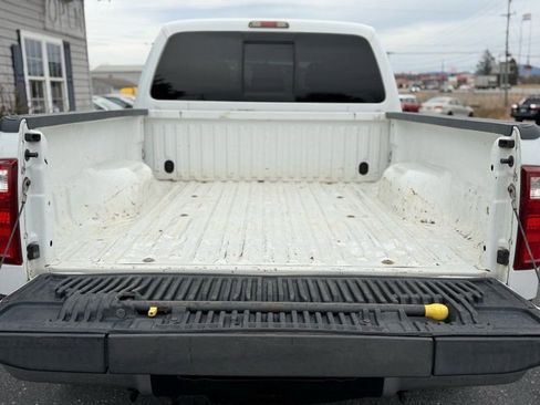 Used 2011 Ford F250 Lariat w/ Lariat Interior Pkg image 8