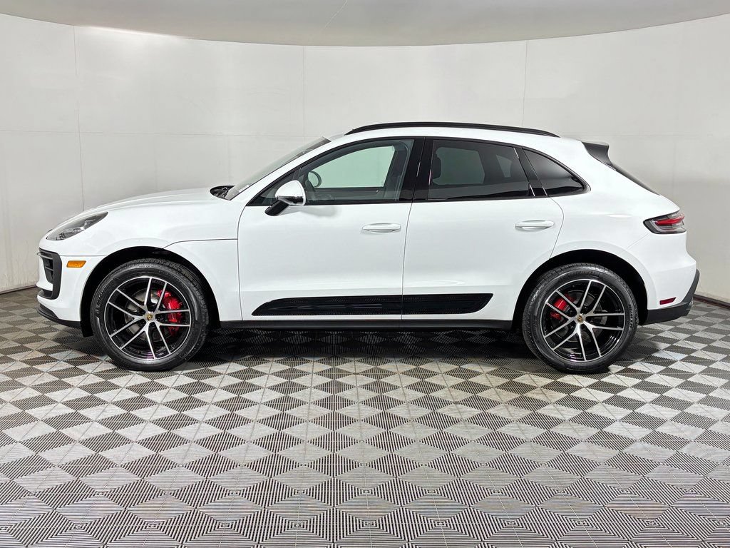 Used 2026 Porsche Macan S AWD/4WD image 2
