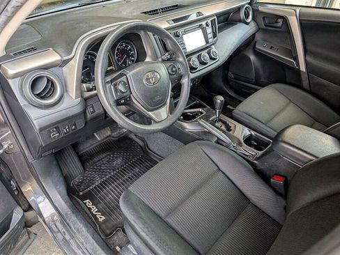 Used 2017 Toyota RAV4 LE image 2