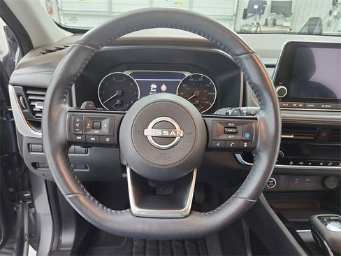 Used 2023 Nissan Rogue SV w/ SV Premium Package image 59