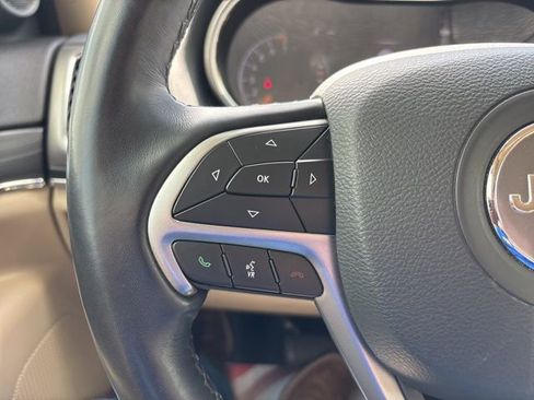 Used 2021 Jeep Grand Cherokee Limited w/ Trailer Tow Group IV AWD/4WD image 16