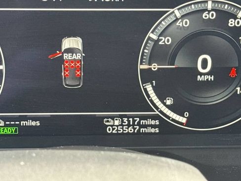 Used 2023 Mitsubishi Outlander SEL AWD/4WD image 15