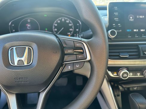 Used 2019 Honda Accord LX image 22