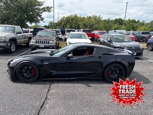 Used 2015 Chevrolet Corvette Z06 w/ 3LZ Preferred Equipment Group RWD image 1