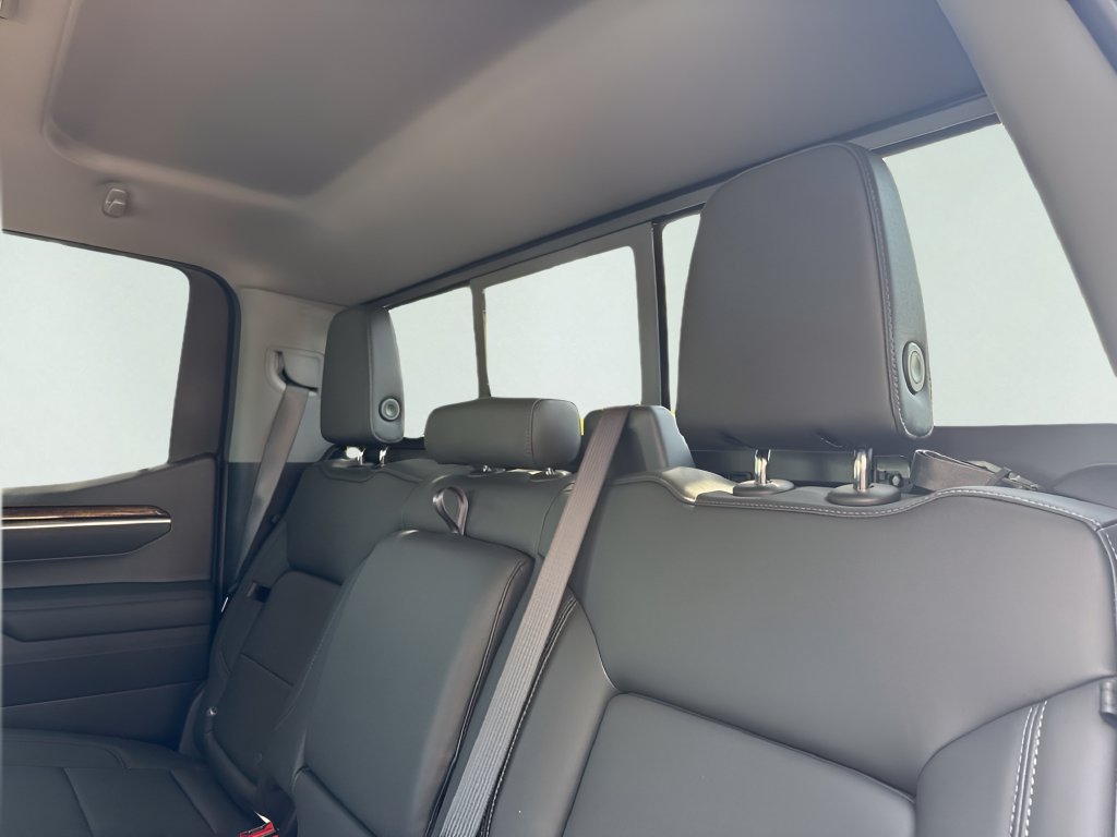 New 2026 GMC Sierra 1500 Elevation w/ Elevation Premium Package AWD/4WD image 24