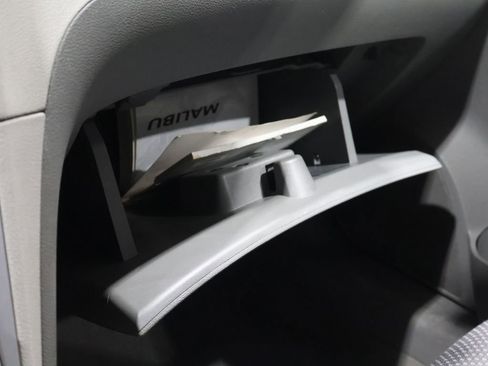 Used 2010 Chevrolet Malibu LS image 26