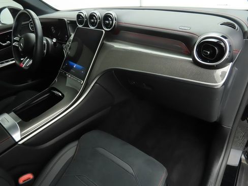 Used 2024 Mercedes-Benz GLC 43 AMG 4MATIC image 17