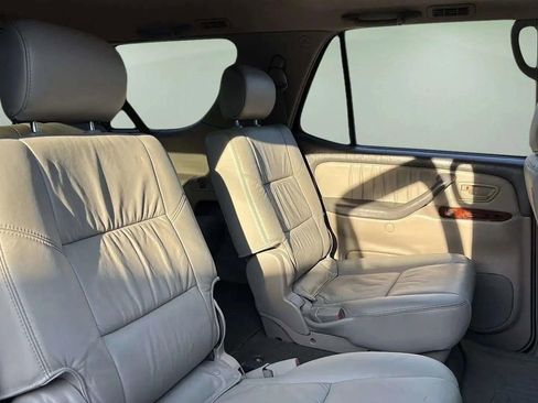 Used 2007 Toyota Sequoia Limited image 21