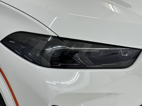 New 2026 BMW X5 xDrive50e w/ M Sport Package image 11