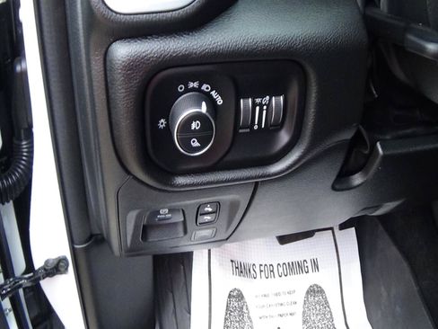 Certified 2025 RAM 1500 Big Horn AWD/4WD image 23