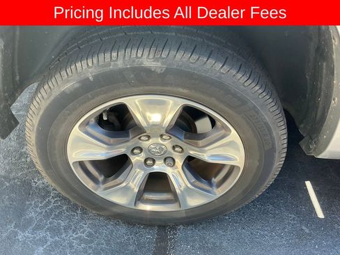 Used 2020 RAM 1500 Laramie RWD image 12
