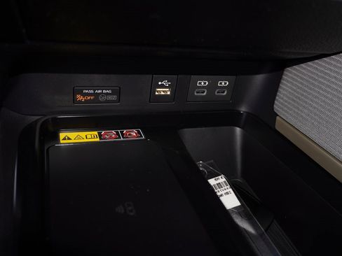 New 2026 Toyota Camry SE image 12