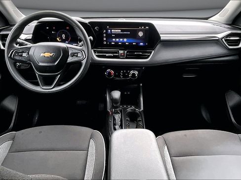 Used 2025 Chevrolet TrailBlazer LT FWD image 7