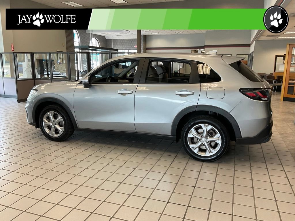 Used 2023 Honda HR-V LX image 4