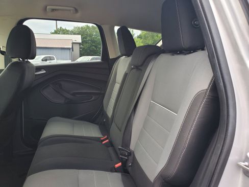 Used 2014 Ford Escape SE w/ Equipment Group 201A FWD image 25