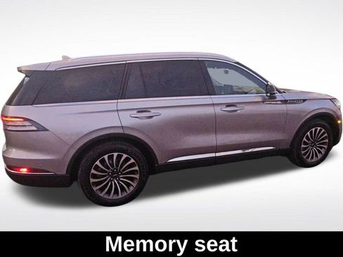 Used 2020 Lincoln Aviator Reserve w/ Equipment Group 201A image 9