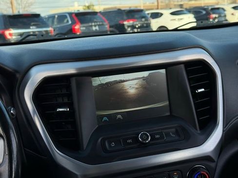 Used 2019 GMC Acadia SLE image 4