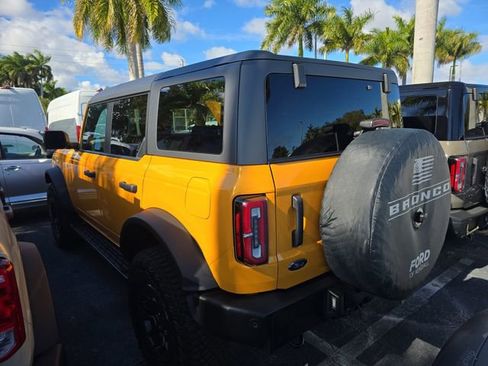 Used 2022 Ford Bronco Wildtrak image 4