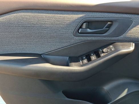 Certified 2023 Nissan Rogue S AWD/4WD image 12