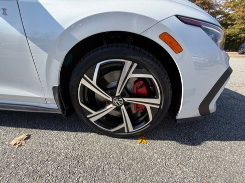 New 2026 Volkswagen Golf SE image 25