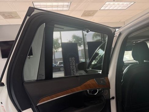 Used 2018 Volvo XC90 T8 Inscription w/ Luxury Package image 7