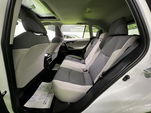 Used 2019 Toyota RAV4 XLE w/ Convenience Package AWD/4WD image 27