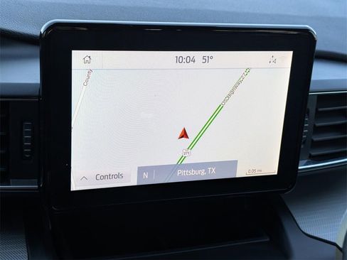 Used 2020 Ford Explorer XLT w/ Equipment Group 202A image 16