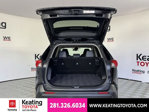 Certified 2020 Toyota RAV4 XLE Premium FWD image 19