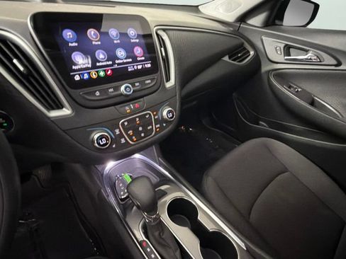 Used 2023 Chevrolet Malibu LT FWD image 19